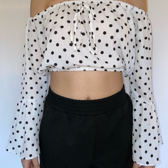 Off Shoulder Polka Dot Crop Top - Picture 2 of 4